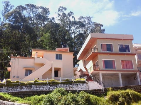 Hotel Heaven Holiday Vacation rental in Ooty