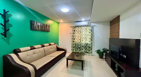 Forestview Leisure Residences Vacation rental in Subic