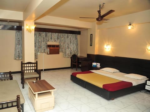 Hotel Siddhartha Palace Hotel in Ahmedabad