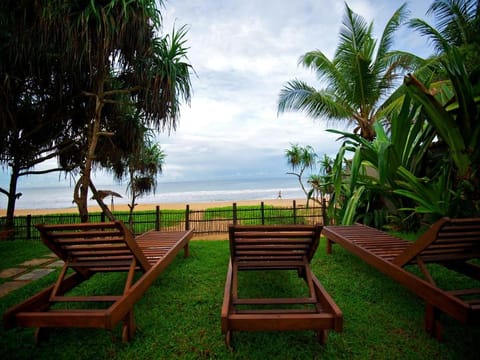 Roman Beach - Level 1 Certified Vacation rental in Hikkaduwa