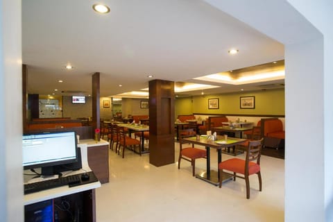 Marina Inn Hotel in Chennai