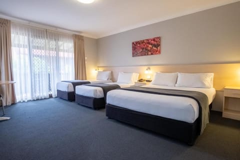 Maclin Lodge Motel Vacation rental in Campbelltown