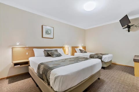 Blue Shades Motel Vacation rental in Maryborough