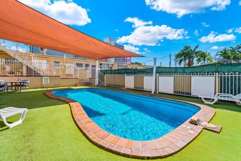 Paramount Motel Vacation rental in Kangaroo Point