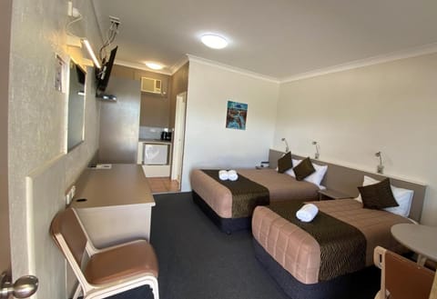 Sapphire City Motor Inn Vacation rental in Inverell