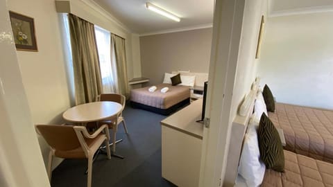 Sapphire City Motor Inn Vacation rental in Inverell