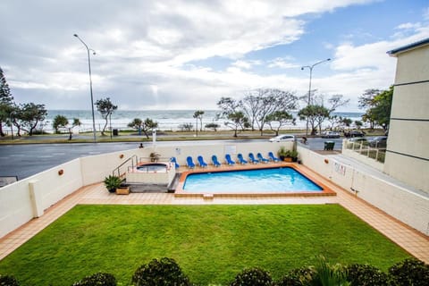 The Shore Apartments - Beachfront Apartment hotel in Surfers Paradise