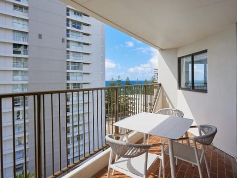 Horizons Holiday Apartments Vacation rental in Burleigh Heads