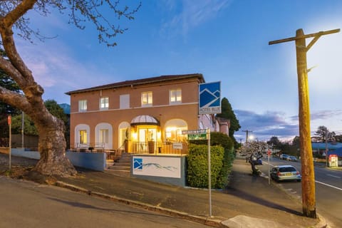 Hotel Blue Vacation rental in Katoomba