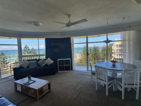 Burleigh Surf Apartments Appartement-Hotel in Burleigh Heads