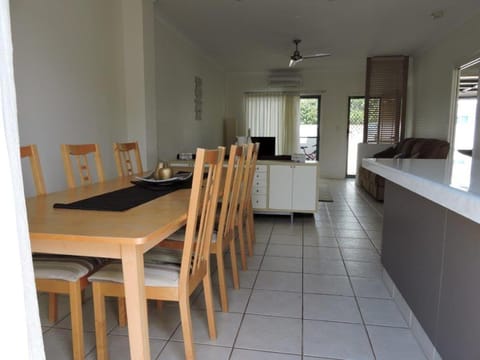 Koola Beach Apartments Bargara Vacation rental in Bargara