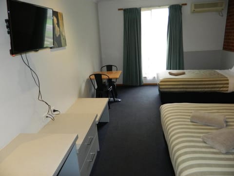 Werribee Motel and Apartments Vacation rental in Werribee South