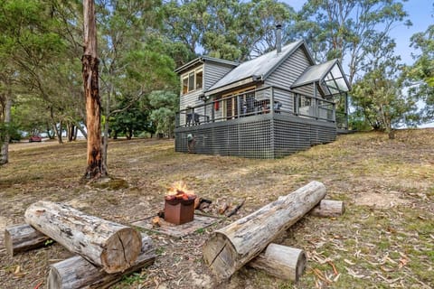 Lorne Bush House Cottages & Eco Retreats Vacation rental in Lorne