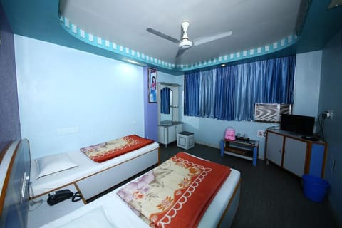 Hotel Darshan Vacation rental in Ooty