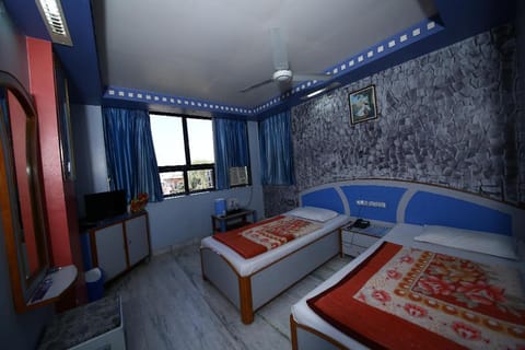 Hotel Darshan Vacation rental in Ooty