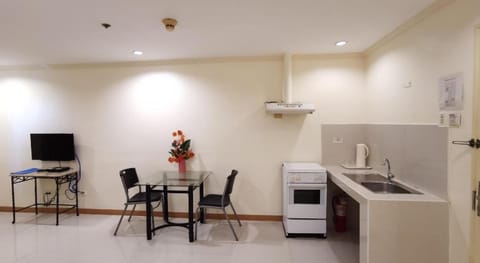 Metro Park Hotel Vacation rental in Lapu-Lapu City