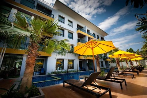 Anchan Boutique Hotel- SHA Plus Vacation rental in Chalong