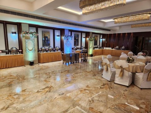 Hotel Golden Orchid Vacation rental in Lucknow