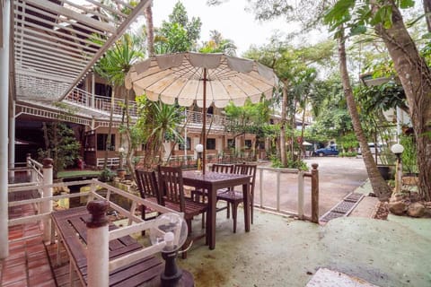 OYO 703 Koh Chang Riverside Resort Vacation rental in Ko Chang