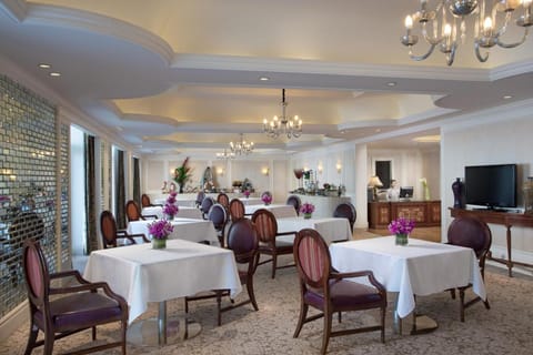 Crowne Plaza Ocean Spring Resort, an IHG Hotel Resort in Qingdao