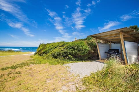 Wytonia Beachfront Accommodation Vacation rental in Port Fairy