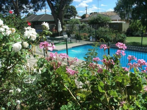 Parkwood Motel & Apartments Vacation rental in Geelong