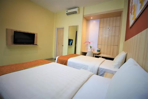D'Bamboo Suites Hotel Bed and Breakfast in South Jakarta City