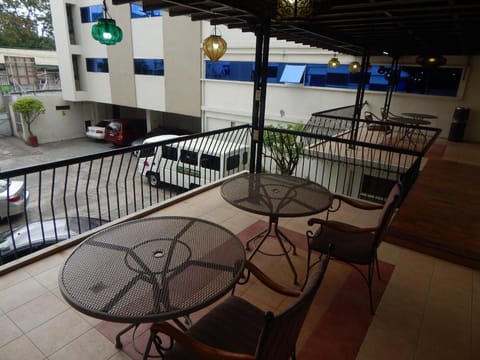 The Alpa Hotel and Restaurant Hotel in Batangas