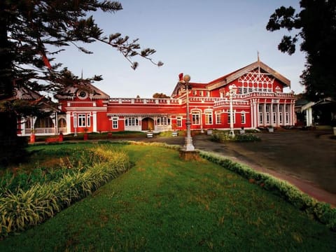 Welcomheritage Ferrnhills Royaalpalace Villa in Ooty