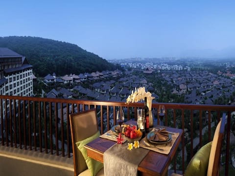 Shixishu Jianguo Yalong Bay Resort Vacation rental in Sanya