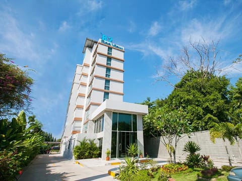 B2 Sea View Pattaya Hotel Hotel in Pattaya City