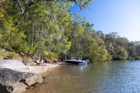 Calabash Bay Lodge Vacation rental in Sydney