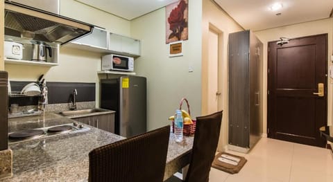 Jmm Grand Suites Vacation rental in Manila City