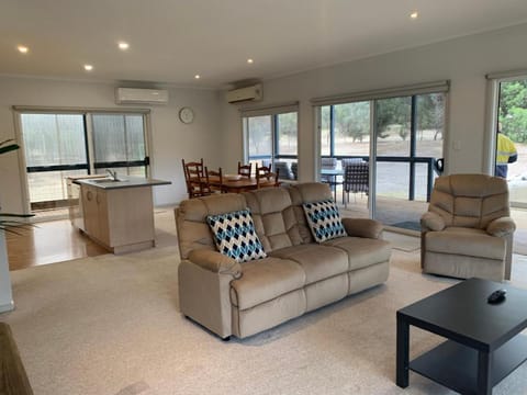 Kangaroo Island Cabins Vacation rental in Kingscote