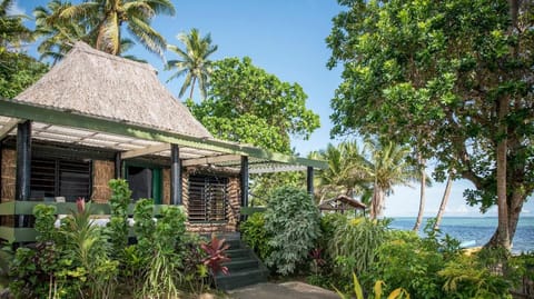Crusoe's Retreat Resort in Baravi