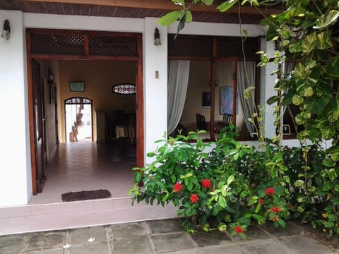 The Tandem Guesthouse Vacation rental in Hikkaduwa