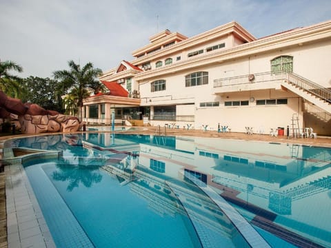 Orna Golf and Country Club Resort in Malacca