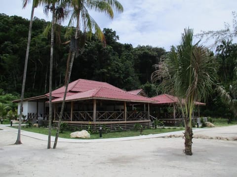 Saracen Bay Resort Resort in Sihanoukville