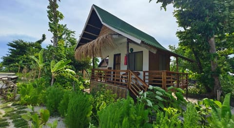 Patrick On The Beach Resort Vacation rental in General Luna