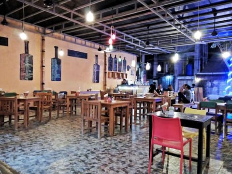 Intan Inn Hotel And Resto Gili Trawangan Bed and Breakfast in Pemenang