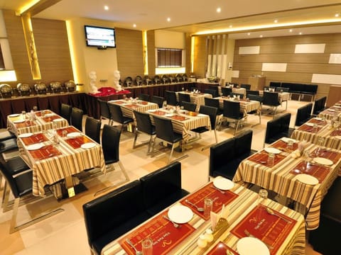 HOTEL VIJAY PARKINN, Gandhipuram, Coimbatore Vacation rental in Coimbatore