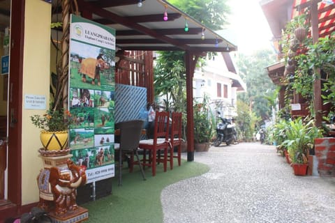 Apple Guesthouse Vacation rental in Luang Prabang