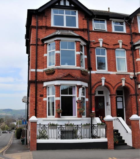 Greylands Guest House Alojamento de férias in Llandrindod Wells