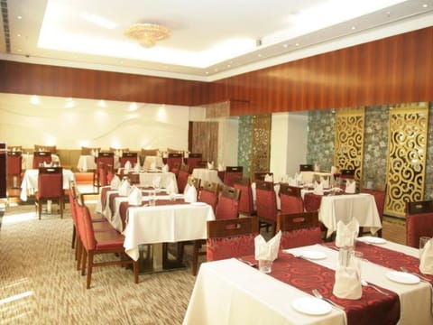 Hotel Saffron Kiran Vacation rental in Noida