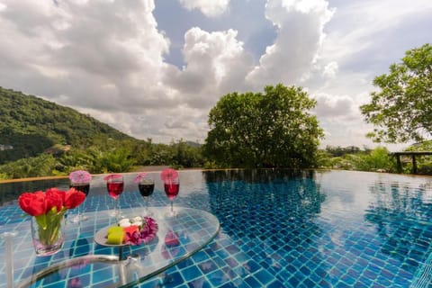 Private Pool Villa  8 Br Nap Dau Crown Phuket Villa in Chalong