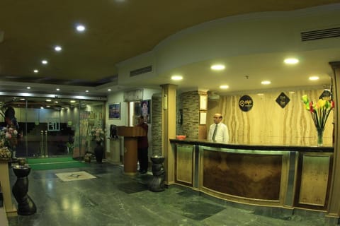 Hotel Piccadily Manali Hotel in Manali