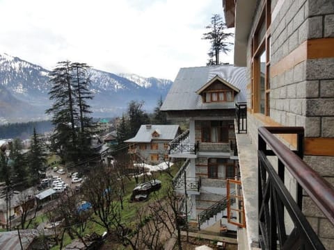 Mountain Trail Manali Hotel Vacation rental in Manali