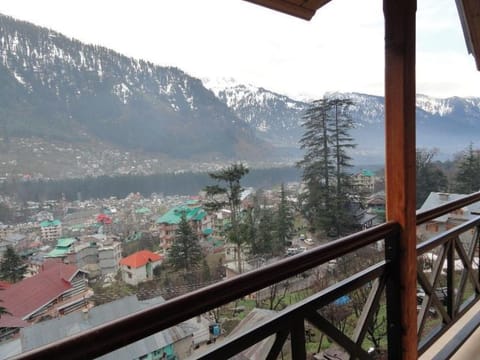 Mountain Trail Manali Hotel Vacation rental in Manali