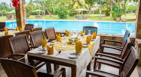 River View Hotel Vacation rental in Wadduwa