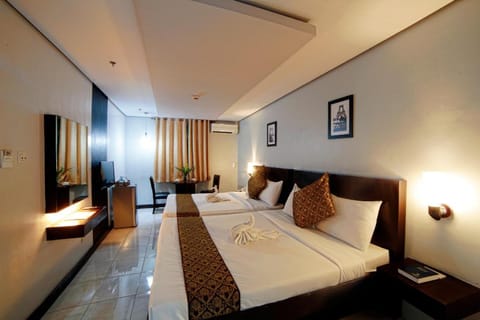 Ninong's Hotel Hotel in Bicol